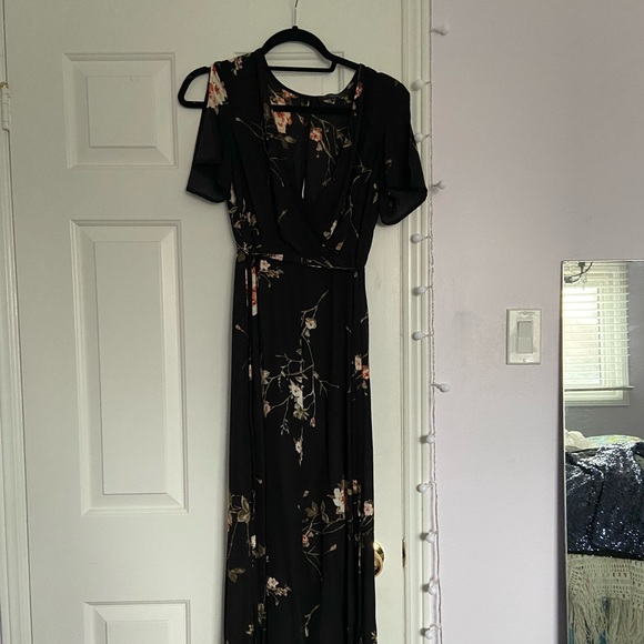 XS Dynamite Floral Maxi Dress (double leg slit) - Picture 1 of 5